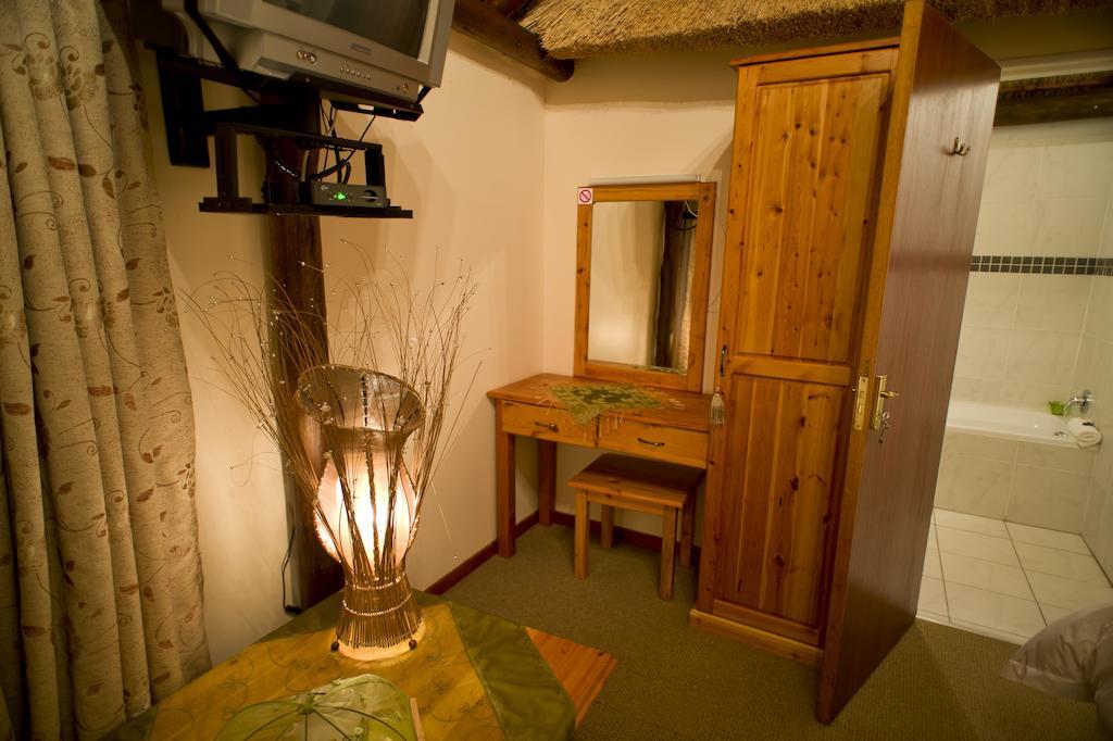 The Willows Guesthouse Bloemfontein Exterior photo