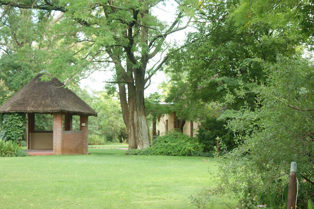The Willows Guesthouse Bloemfontein Exterior photo
